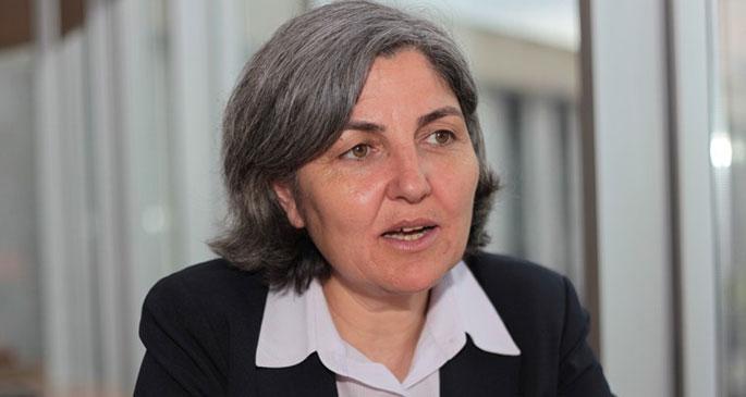 Basta de violencia contra las mujeres, basta de pagar la facture de la crisis